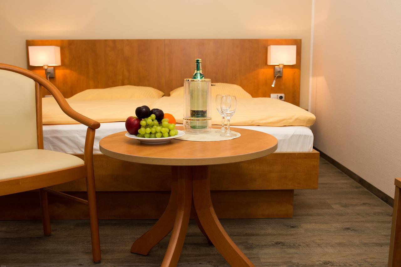Hotel Restaurant Luetkebohmert Reken ภายนอก รูปภาพ